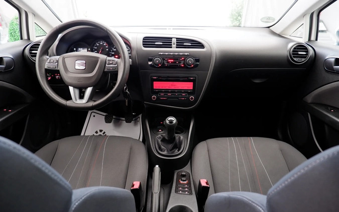 Seat Leon cena 24900 przebieg: 175000, rok produkcji 2011 z Woźniki małe 277